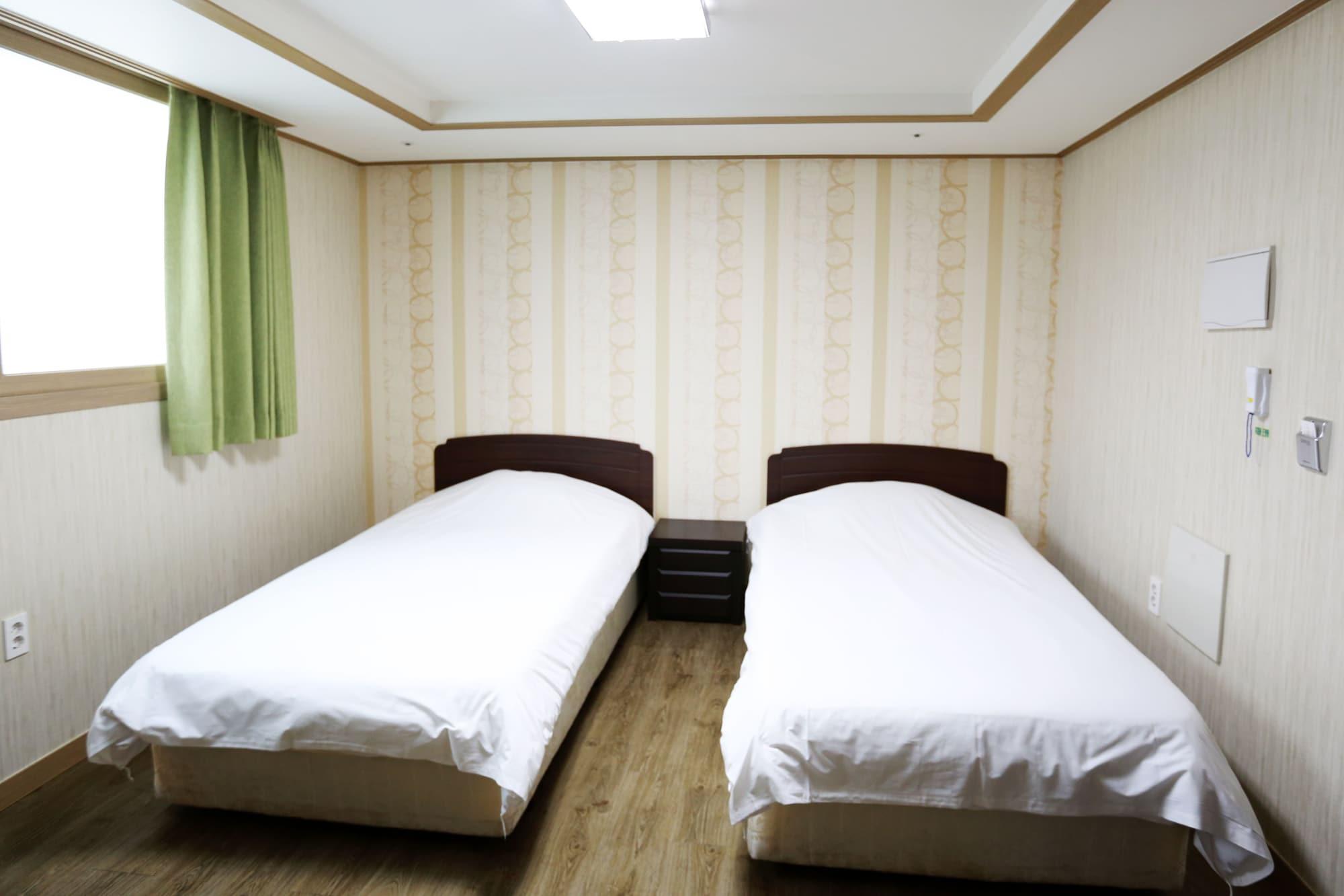 Olle Tourist Hotel Jeju Esterno foto