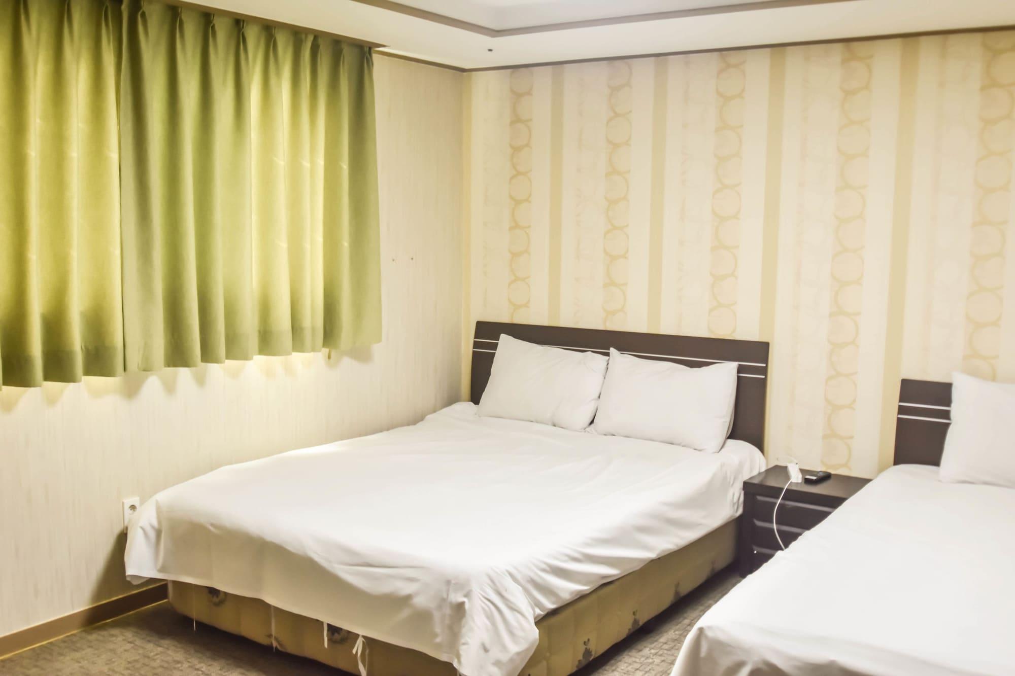 Olle Tourist Hotel Jeju Esterno foto
