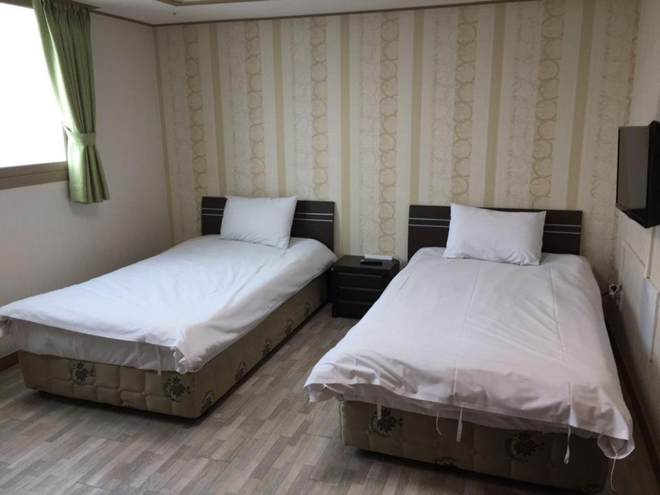 Olle Tourist Hotel Jeju Esterno foto